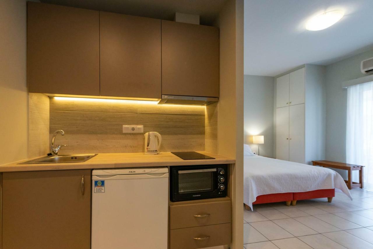Theoxenia Hotel Apartments 크라니 외부 사진