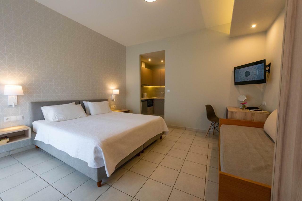 Theoxenia Hotel Apartments 크라니 외부 사진